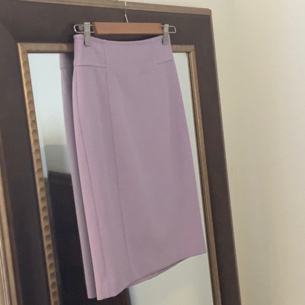 Ann Taylor sleek pencil skirt